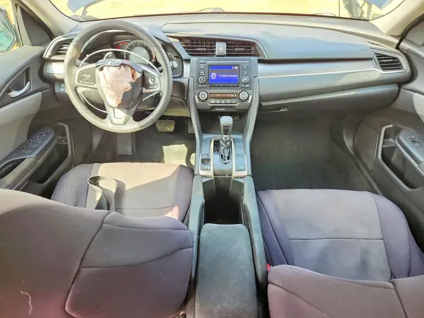 19XFC2F56JE011173 2018 HONDA CIVIC - Image 8