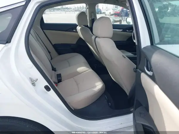 19XFC2F56JE012727 2018 HONDA CIVIC - Image 8