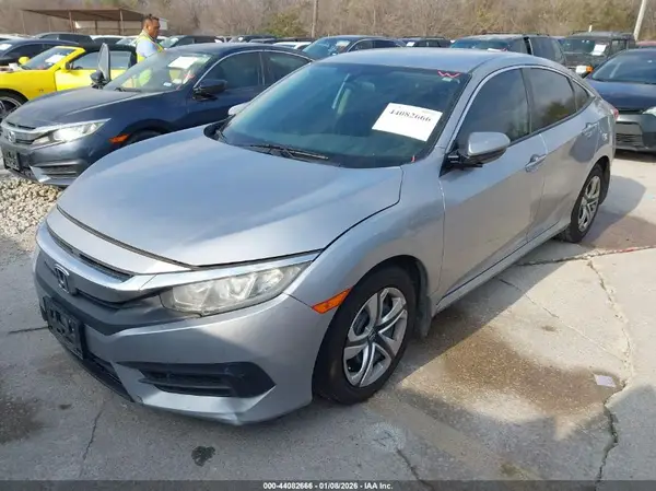 19XFC2F56JE014719 2018 HONDA CIVIC - Image 2