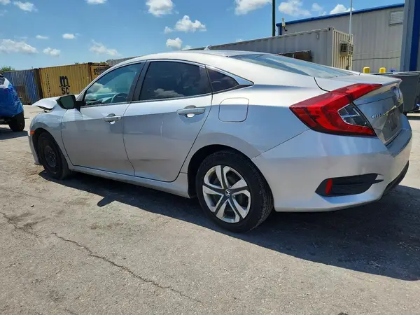 19XFC2F56JE019161 2018 HONDA CIVIC - Image 2