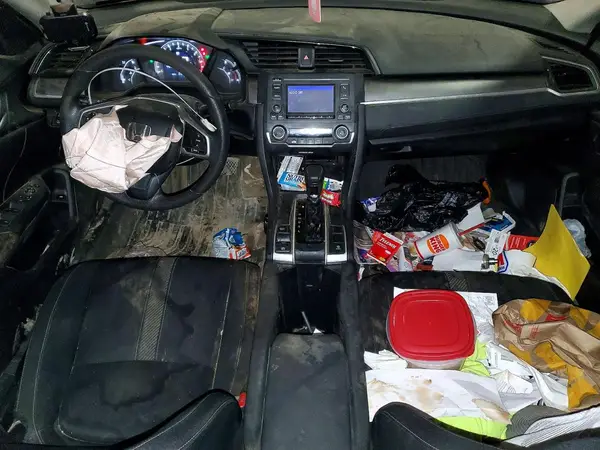 19XFC2F56JE019788 2018 HONDA CIVIC - Image 8