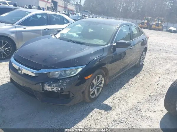 19XFC2F56JE024358 2018 HONDA CIVIC - Image 2