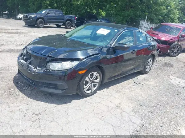19XFC2F56JE025283 2018 HONDA CIVIC - Image 2