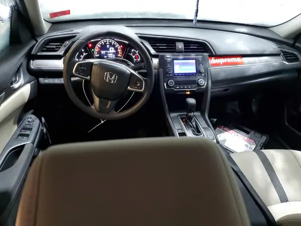 19XFC2F56JE028183 2018 HONDA CIVIC - Image 8