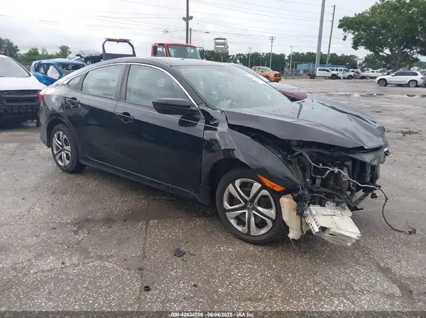 19XFC2F56JE040253 2018 HONDA CIVIC - Image 1