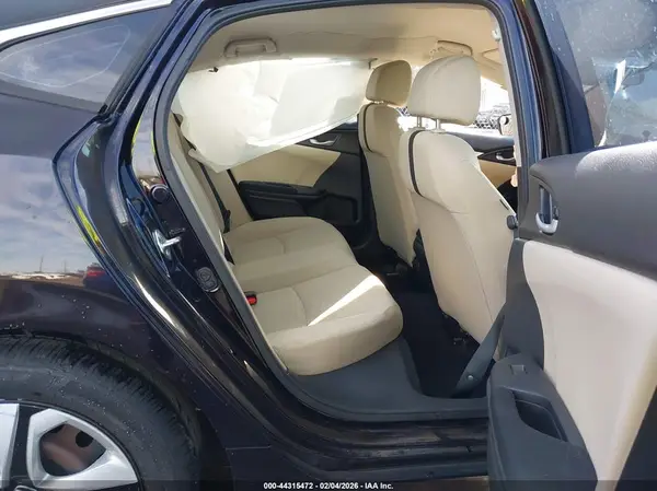 19XFC2F56JE041208 2018 HONDA CIVIC - Image 8
