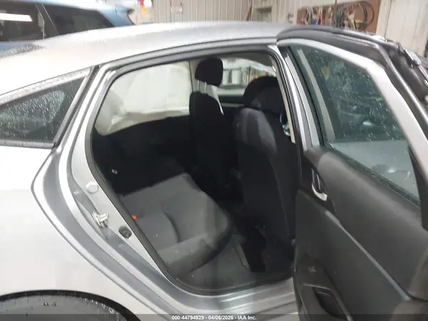 19XFC2F56JE200194 2018 HONDA CIVIC - Image 8