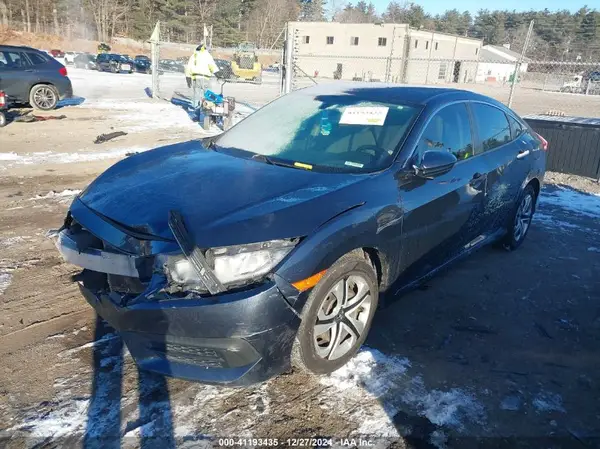 19XFC2F56JE201877 2018 HONDA CIVIC - Image 2