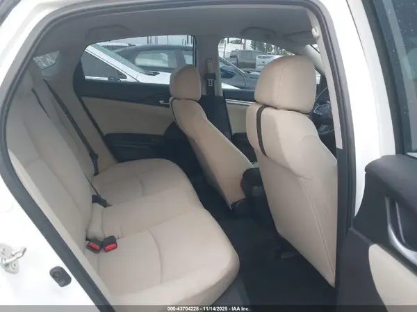 19XFC2F56JE202415 2018 HONDA CIVIC - Image 8