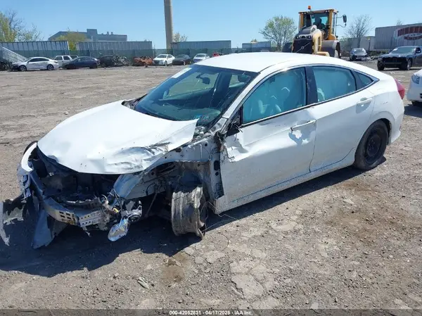 19XFC2F56JE209123 2018 HONDA CIVIC - Image 2