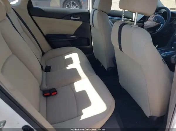 19XFC2F56JE209123 2018 HONDA CIVIC - Image 8