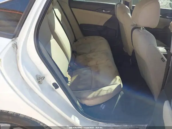 19XFC2F57GE007898 2016 HONDA CIVIC - Image 8