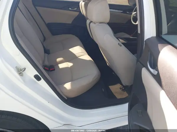 19XFC2F57GE011045 2016 HONDA CIVIC - Image 8