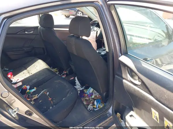 19XFC2F57GE031411 2016 HONDA CIVIC - Image 8