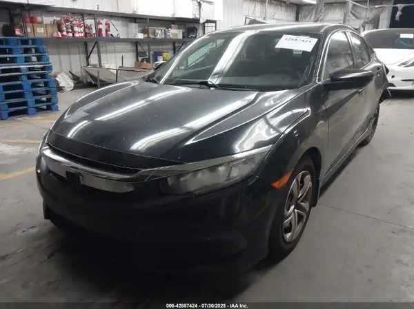 19XFC2F57GE084979 2016 HONDA CIVIC - Image 2