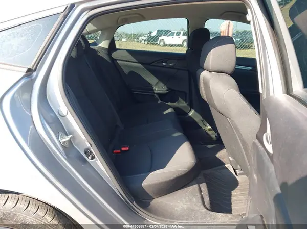 19XFC2F57GE095304 2016 HONDA CIVIC - Image 8
