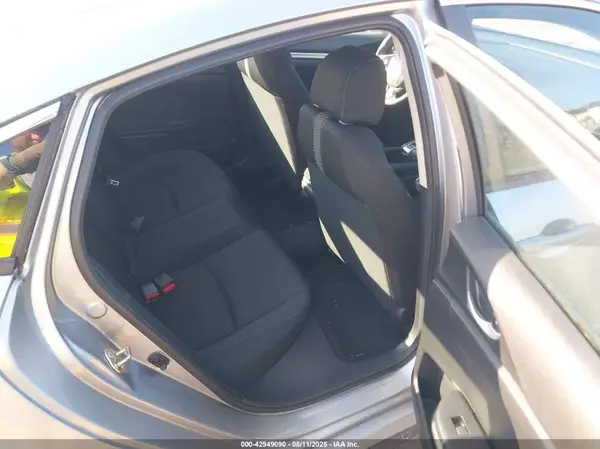 19XFC2F57GE212718 2016 HONDA CIVIC - Image 8