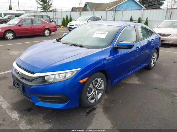 19XFC2F57HE000211 2017 HONDA CIVIC - Image 2