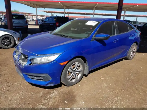19XFC2F57HE010818 2017 HONDA CIVIC - Image 2