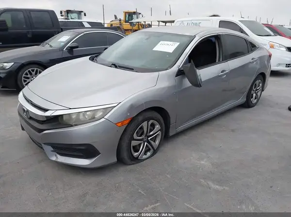 19XFC2F57HE012911 2017 HONDA CIVIC - Image 2