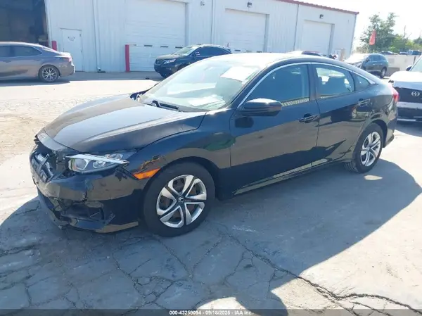 19XFC2F57HE025061 2017 HONDA CIVIC - Image 2
