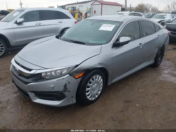 19XFC2F57HE069416 2017 HONDA CIVIC - Image 2