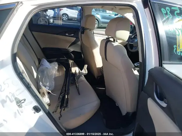 19XFC2F57HE203924 2017 HONDA CIVIC - Image 8