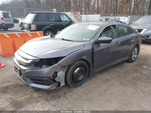 19XFC2F57HE206127 2017 HONDA CIVIC - Image 2