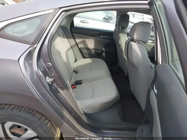 19XFC2F57HE206127 2017 HONDA CIVIC - Image 8
