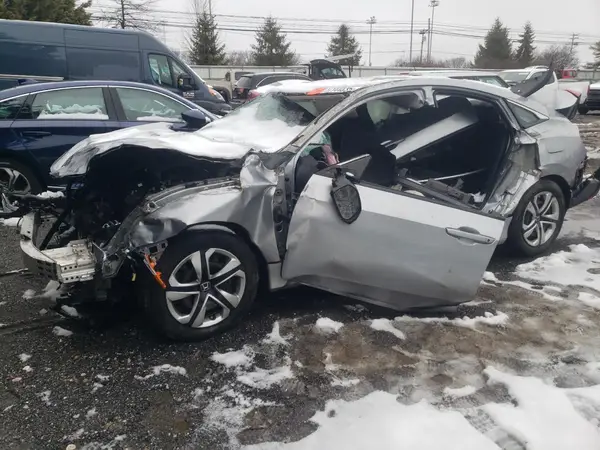 19XFC2F57HE217676 2017 HONDA CIVIC - Image 1