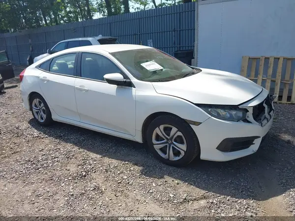 19XFC2F57JE004538 2018 HONDA CIVIC - Image 1