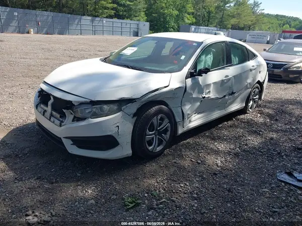 19XFC2F57JE004538 2018 HONDA CIVIC - Image 2