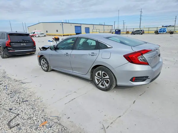 19XFC2F57JE006855 2018 HONDA CIVIC - Image 2