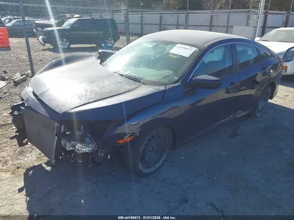 19XFC2F57JE007519 2018 HONDA CIVIC - Image 2