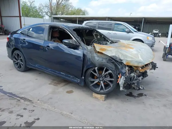 19XFC2F57JE007536 2018 HONDA CIVIC - Image 1