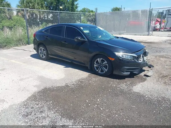 19XFC2F57JE011702 2018 HONDA CIVIC - Image 1