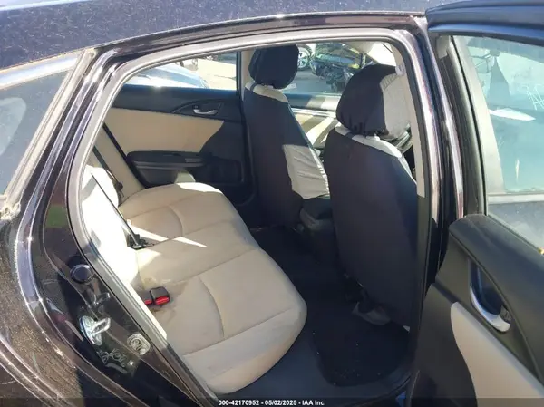 19XFC2F57JE013384 2018 HONDA CIVIC - Image 8