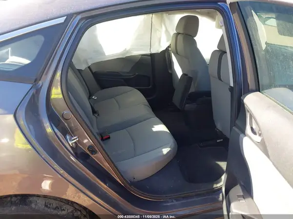 19XFC2F57JE018200 2018 HONDA CIVIC - Image 8
