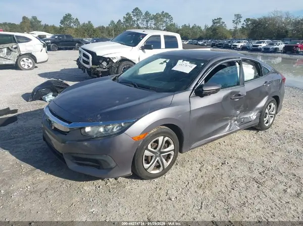 19XFC2F57JE018570 2018 HONDA CIVIC - Image 2