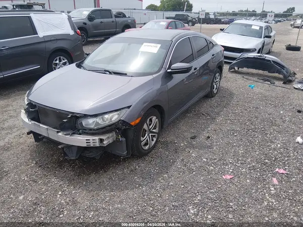 19XFC2F57JE019881 2018 HONDA CIVIC - Image 2