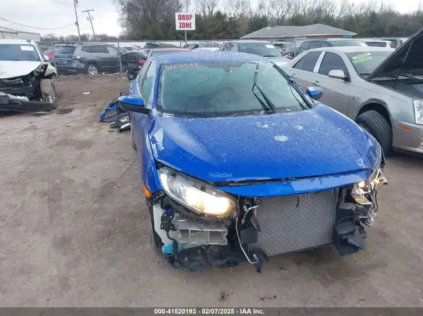 19XFC2F57JE020335 2018 HONDA CIVIC - Image 1