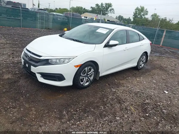 19XFC2F57JE020478 2018 HONDA CIVIC - Image 2