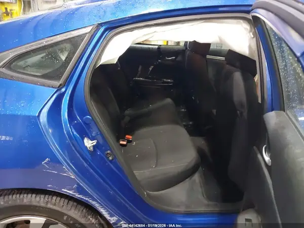 19XFC2F57JE026507 2018 HONDA CIVIC - Image 8