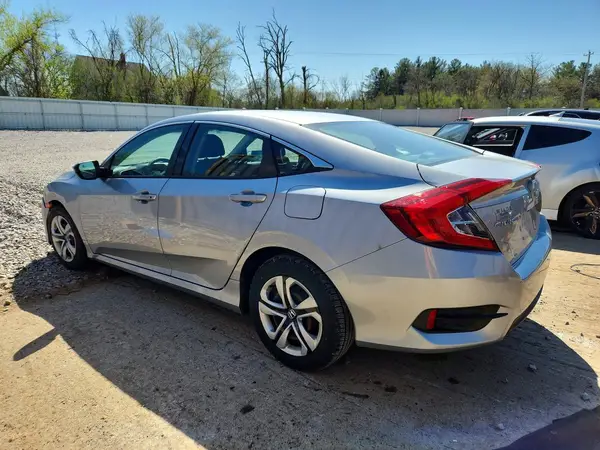 19XFC2F57JE033909 2018 HONDA CIVIC - Image 2