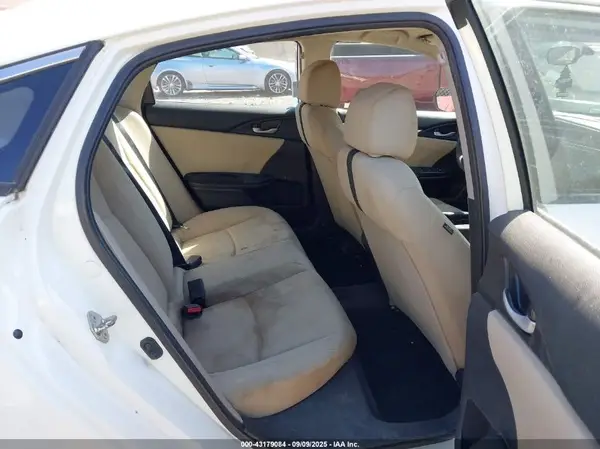 19XFC2F57JE042755 2018 HONDA CIVIC - Image 8