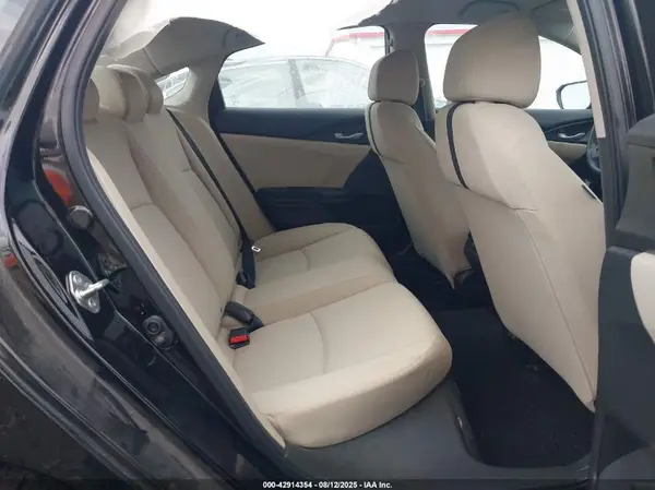 19XFC2F57JE201001 2018 HONDA CIVIC - Image 8