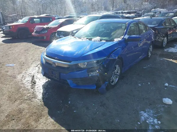 19XFC2F57JE204173 2018 HONDA CIVIC - Image 2