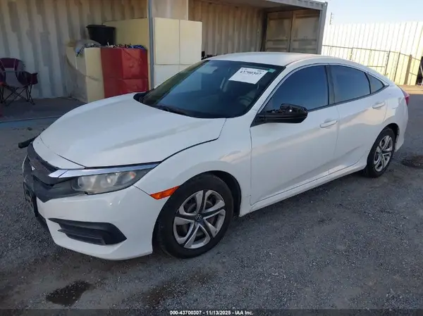19XFC2F57JE204478 2018 HONDA CIVIC - Image 2