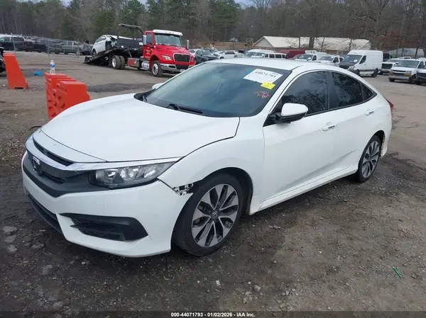 19XFC2F57JE206490 2018 HONDA CIVIC - Image 2
