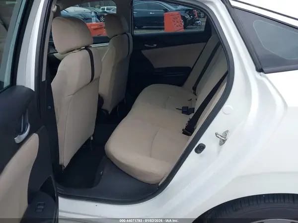 19XFC2F57JE206490 2018 HONDA CIVIC - Image 8